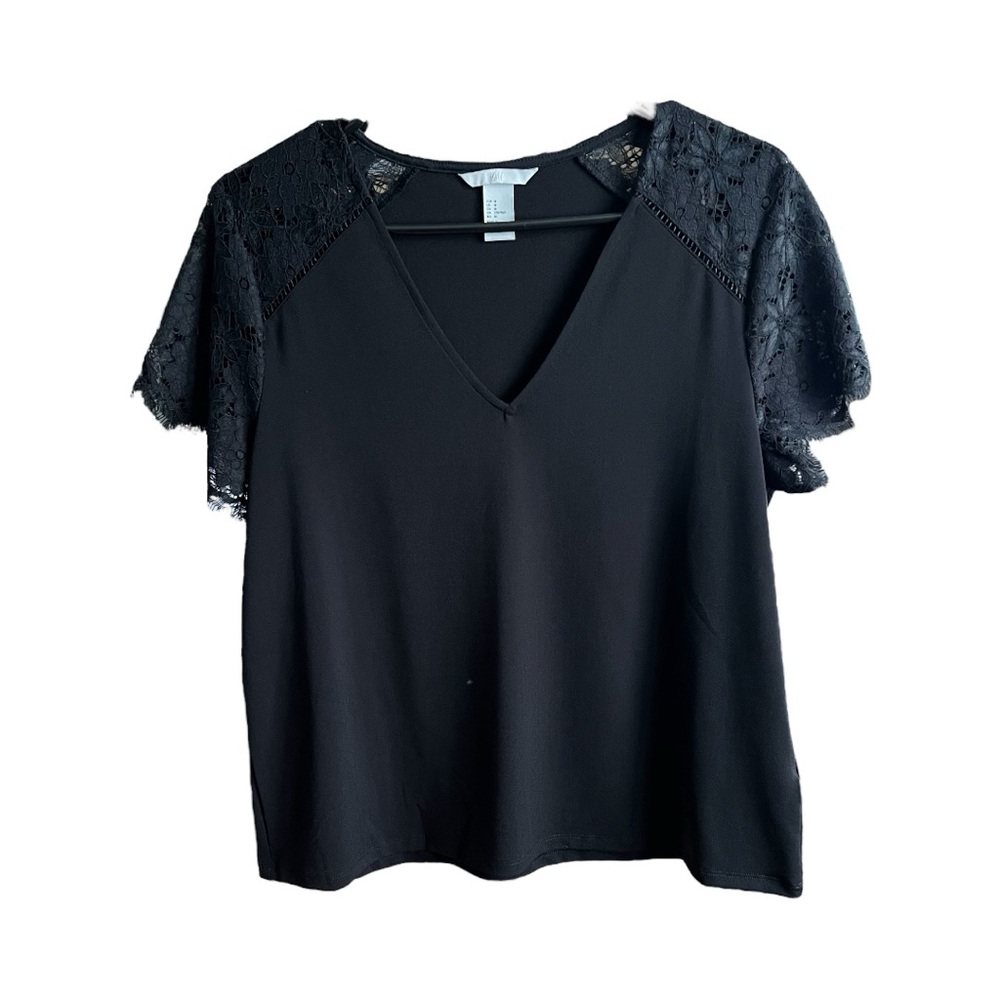 H&M Black Lace sleeves top